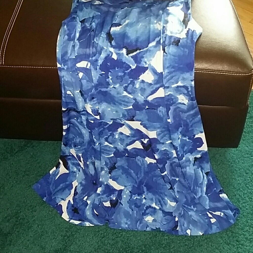 Girls Juniors sleeveless dress
